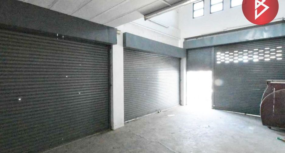 For rent and for sale 1 bed retail Space in Bang Bo, Samut Prakan