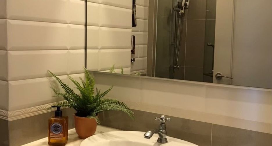 For rent 1 bed condo in Phaya Thai, Bangkok
