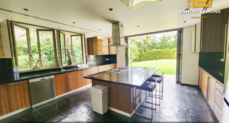 For rent 3 bedrooms villa in Thalang, Phuket