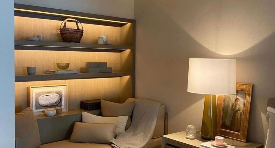 Condo en venta de 3 habitaciones en Yan Nawa, Bangkok