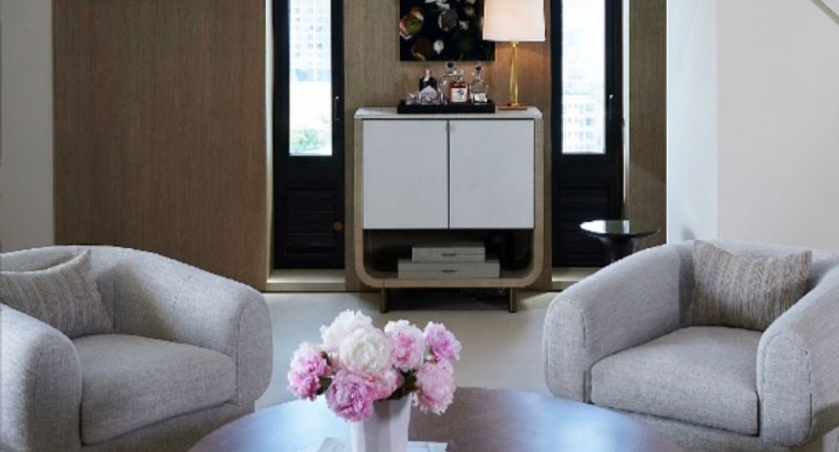 Condo en venta de 3 habitaciones en Yan Nawa, Bangkok