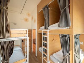 ให้เช่า และ ขาย 5 เตียง พื้นที่ค้าปลีก ใน ดินแดง, กรุงเทพฯ