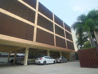 For sale office in Phra Khanong, Bangkok