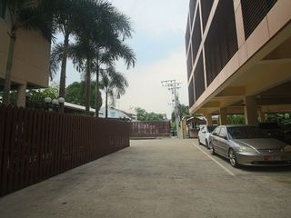 For sale office in Phra Khanong, Bangkok