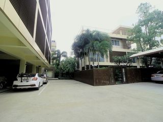 For sale office in Phra Khanong, Bangkok