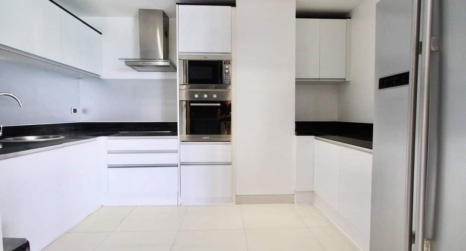 For rent そして for sale 3 ベッドルーム apartment in Kathu, Phuket