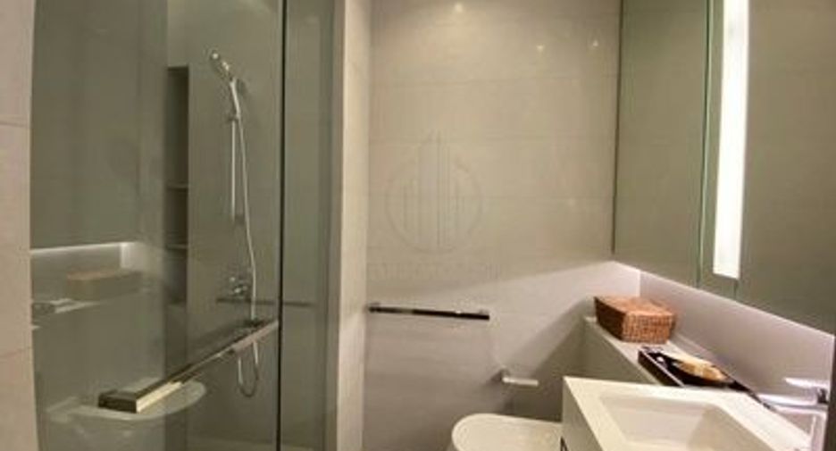 Аренда 3 спальни кондо в Щаттхана, Бангкок