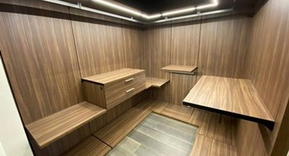 Аренда 3 спальни кондо в Щаттхана, Бангкок