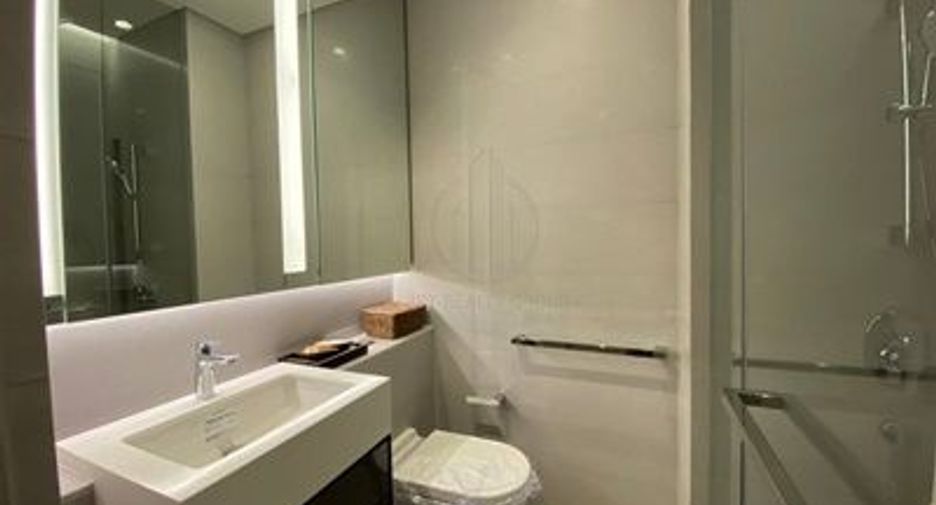 Аренда 3 спальни кондо в Щаттхана, Бангкок