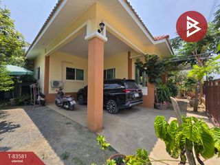For sale 3 bed house in Ban Phaeo, Samut Sakhon