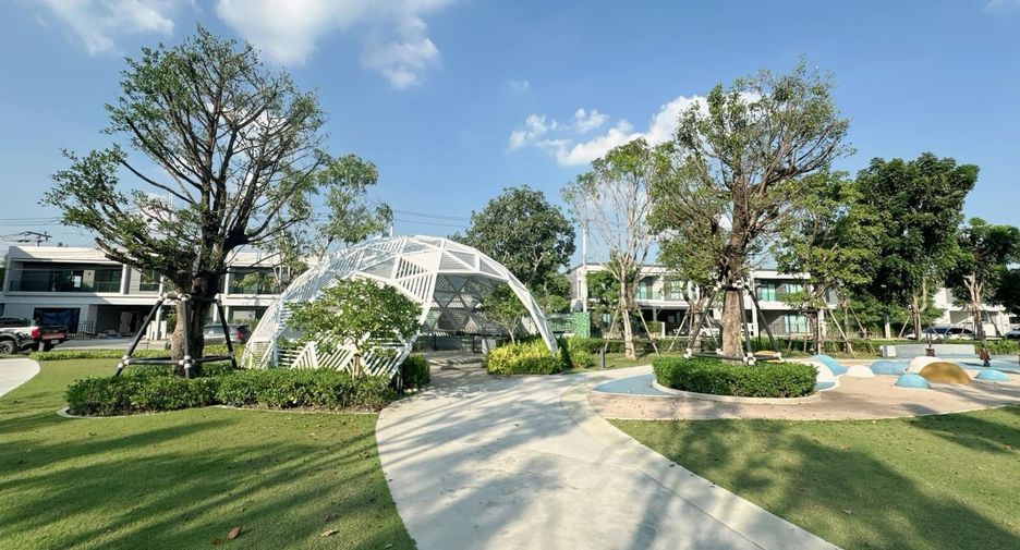 À louer et à vendre 4 chambres maison à Bang Phli, Samut Prakan