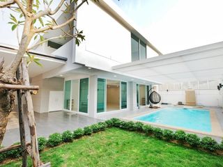 Reihenhaus zum Kauf mit 3 Zimmer in Watthana, Bangkok