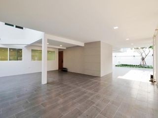 Reihenhaus zum Kauf mit 3 Zimmer in Watthana, Bangkok