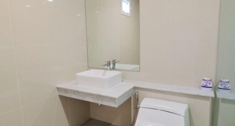 Reihenhaus zum Kauf mit 3 Zimmer in Watthana, Bangkok