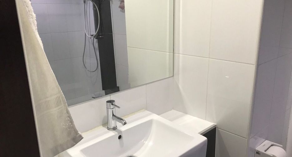 Продажа студия таунхаус в Si Racha, Чонбури