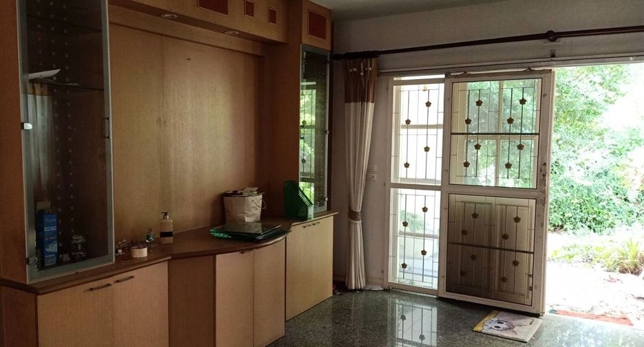 Haus zum Kauf mit 4 Zimmer in Bang Bua Thong, Nonthaburi