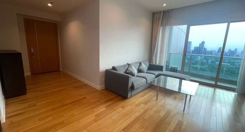 For sale 3 bedrooms condo in Khlong Toei, Bangkok