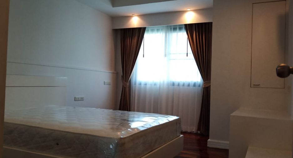 Apartment zur Miete mit 3 Zimmer in Khlong Toei, Bangkok