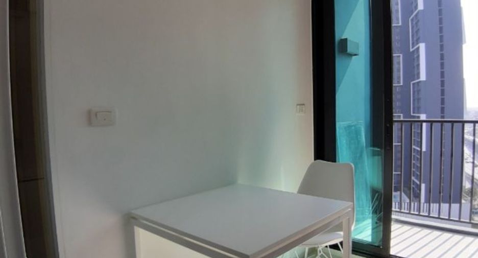 For sale 1 bed condo in Bang Kapi, Bangkok