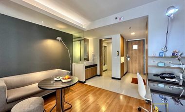 For rent 1 bed serviced apartment in Watthana, Bangkok