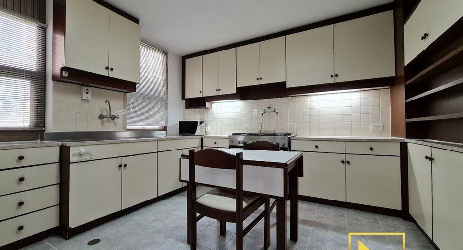 For rent 3 ベッドルーム apartment in Watthana, Bangkok