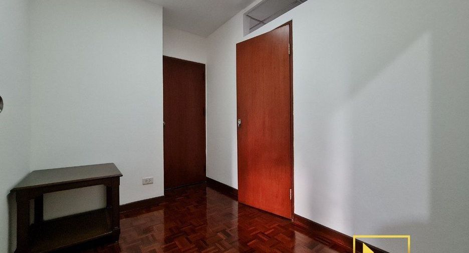 For rent 3 ベッドルーム apartment in Watthana, Bangkok