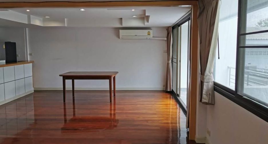 À louer 1 chambre maison de ville à Phaya Thai, Bangkok