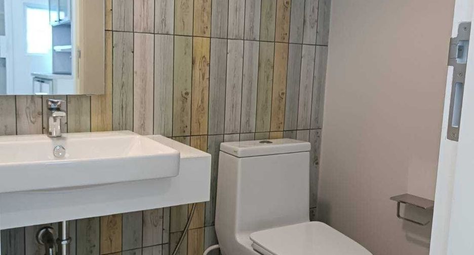 For rent and for sale 3 bedrooms townhouse in Phra Samut Chedi, Samut Prakan