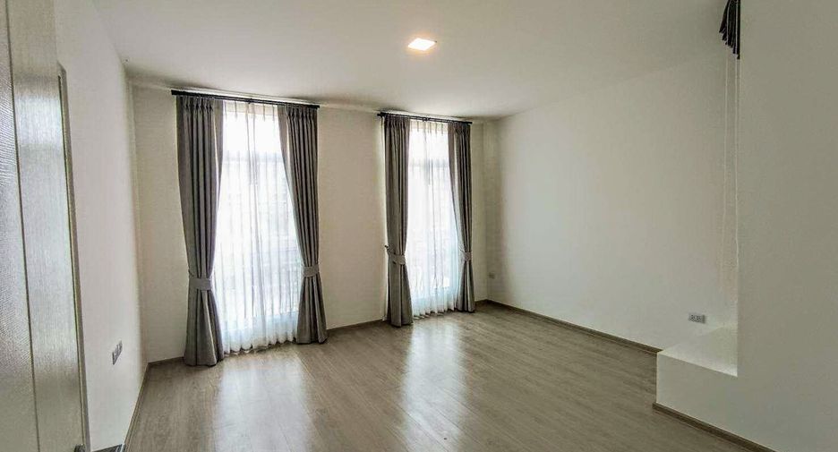 For rent and for sale 3 bedrooms townhouse in Phra Samut Chedi, Samut Prakan
