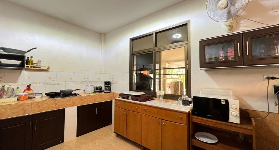 For rent and for sale 15 bedrooms retail Space in Mueang Krabi, Krabi