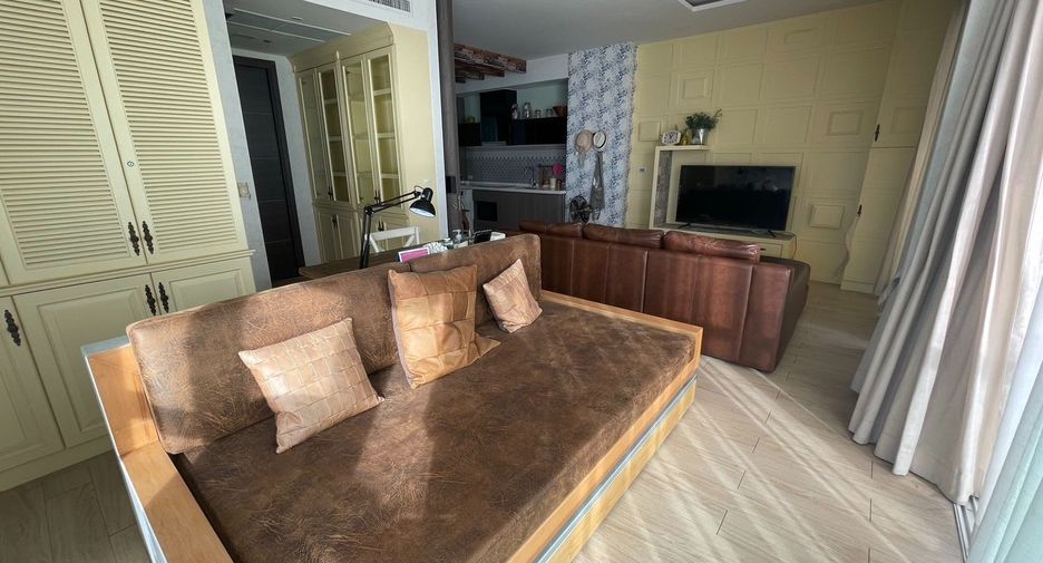 For sale 2 ベッドルーム condo in Bang Lamung, Chonburi