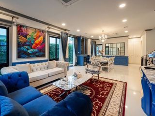 For rent and for sale 4 bedrooms house in Saphan Sung, Bangkok