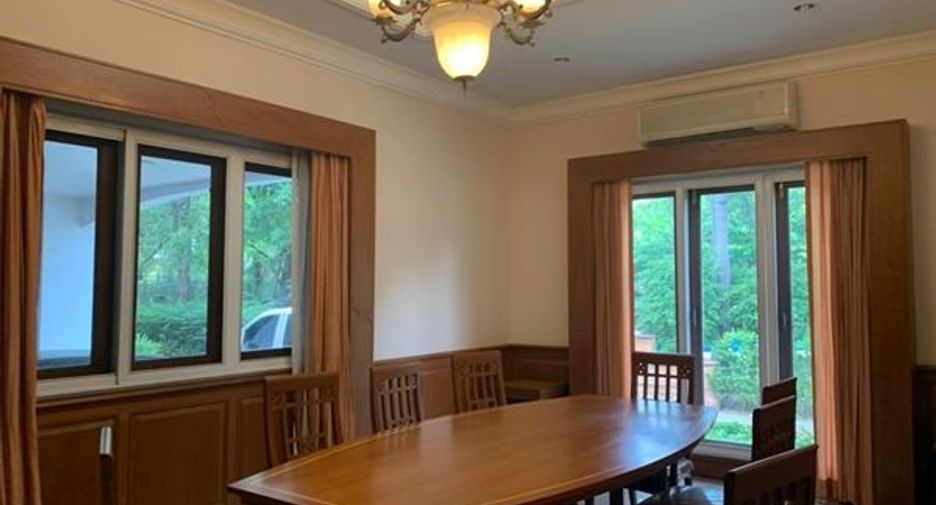 For rent 4 bedrooms house in Bang Na, Bangkok