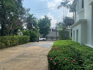 出租 4 卧室 独立屋 在 Bang Na, 曼谷