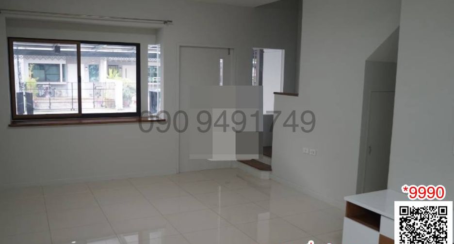 Casa adosada en venta de 3 habitaciones en Khan Na Yao, Bangkok