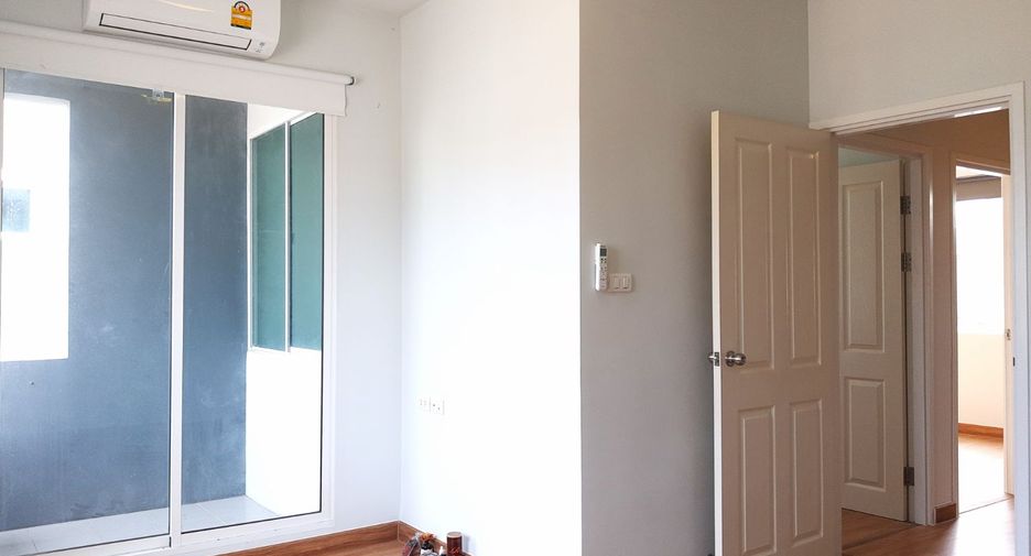 Reihenhaus zum Kauf mit 3 Zimmer in Sai Noi, Nonthaburi