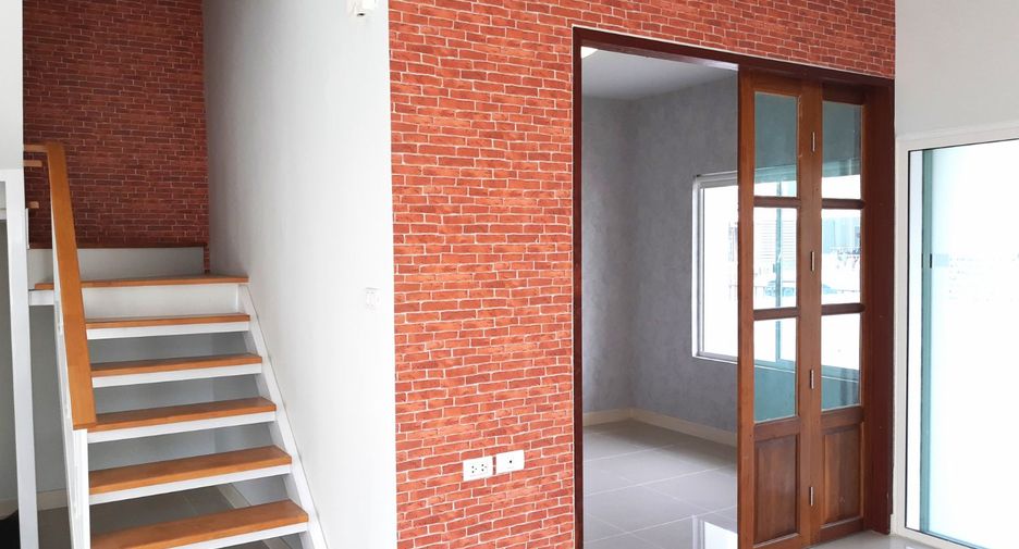Reihenhaus zum Kauf mit 3 Zimmer in Sai Noi, Nonthaburi