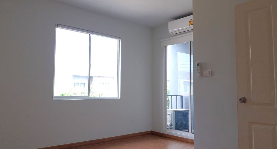 Reihenhaus zum Kauf mit 3 Zimmer in Sai Noi, Nonthaburi