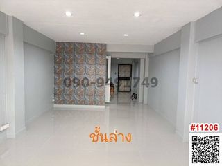 For sale 4 bed retail Space in Prawet, Bangkok
