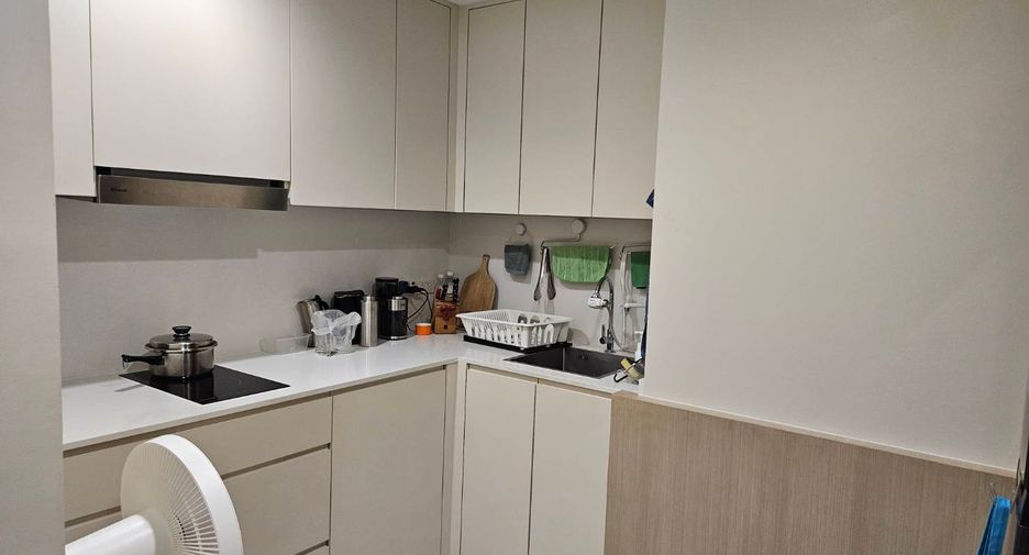 For sale 2 bedrooms condo in Watthana, Bangkok