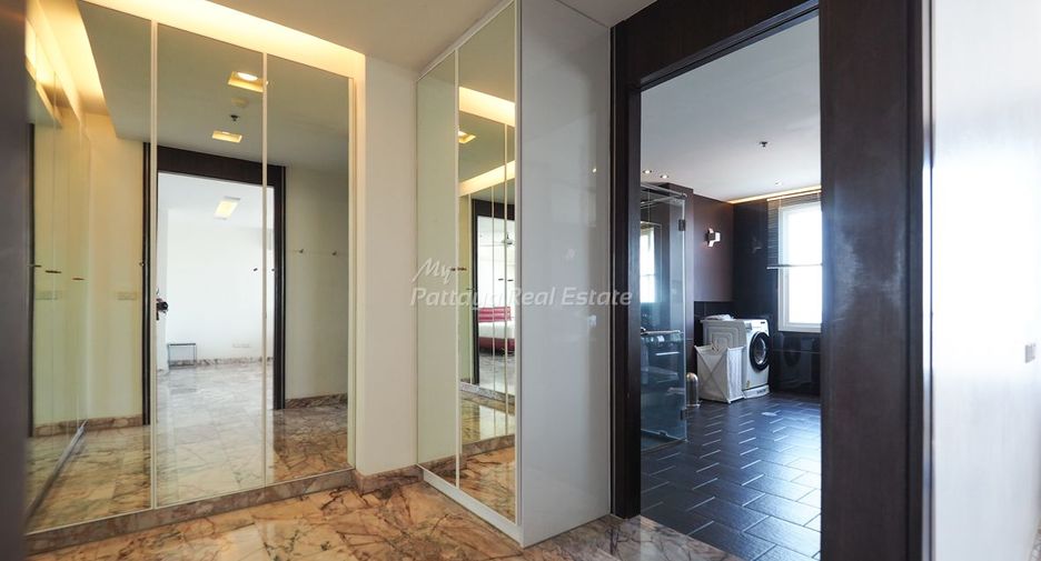 For sale 4 bedrooms condo in Bang Lamung, Chonburi