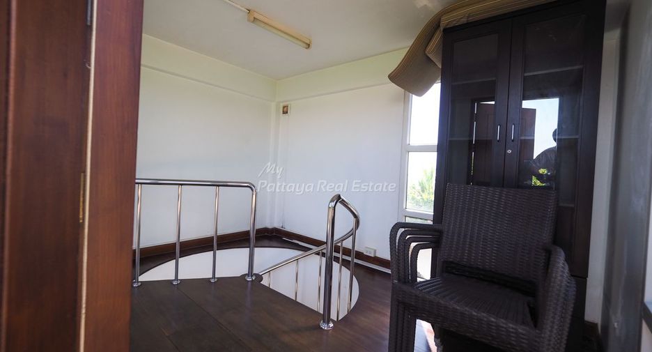 For sale 4 bedrooms condo in Bang Lamung, Chonburi