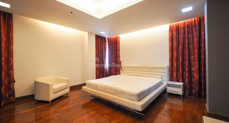 For sale 4 bedrooms condo in Bang Lamung, Chonburi