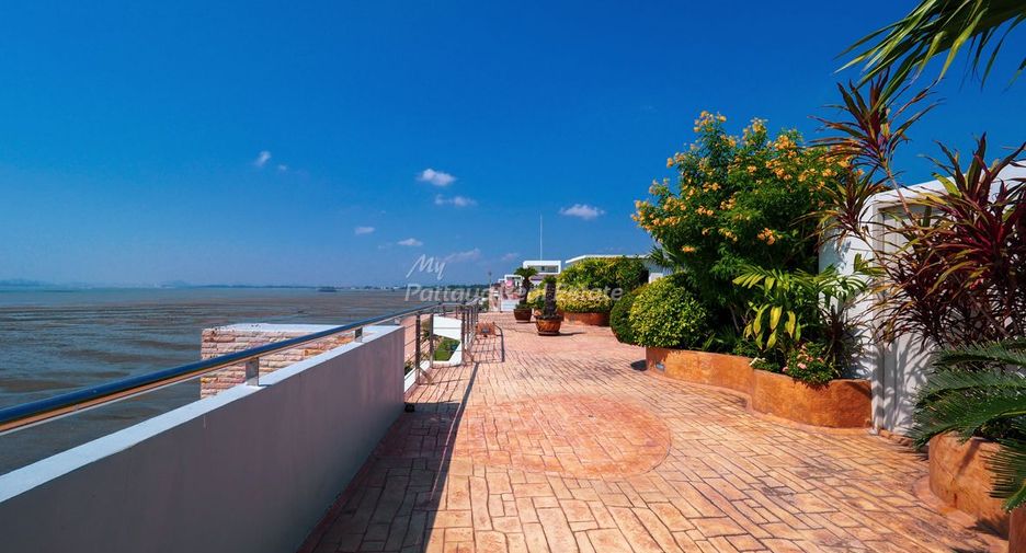For sale 4 bedrooms condo in Bang Lamung, Chonburi