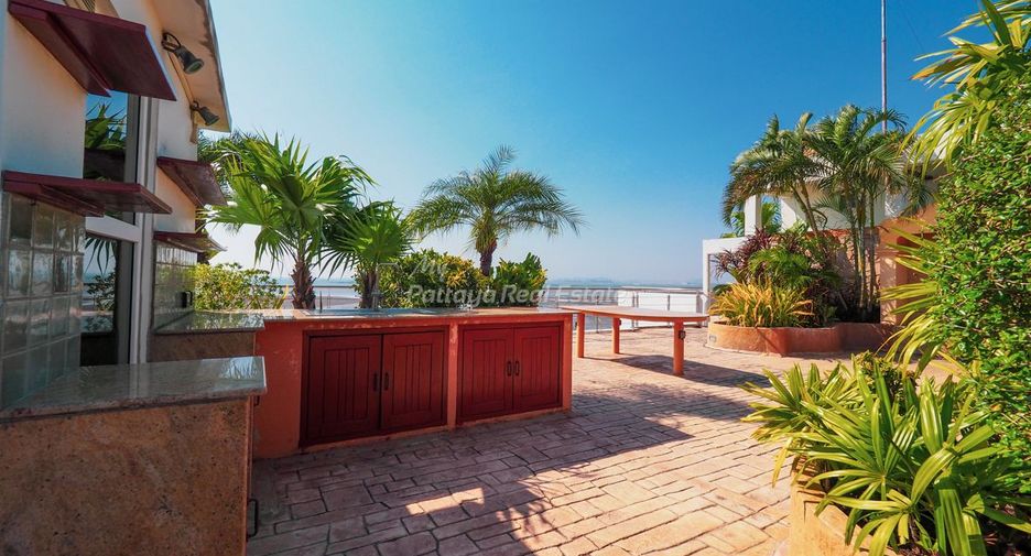 For sale 4 bedrooms condo in Bang Lamung, Chonburi