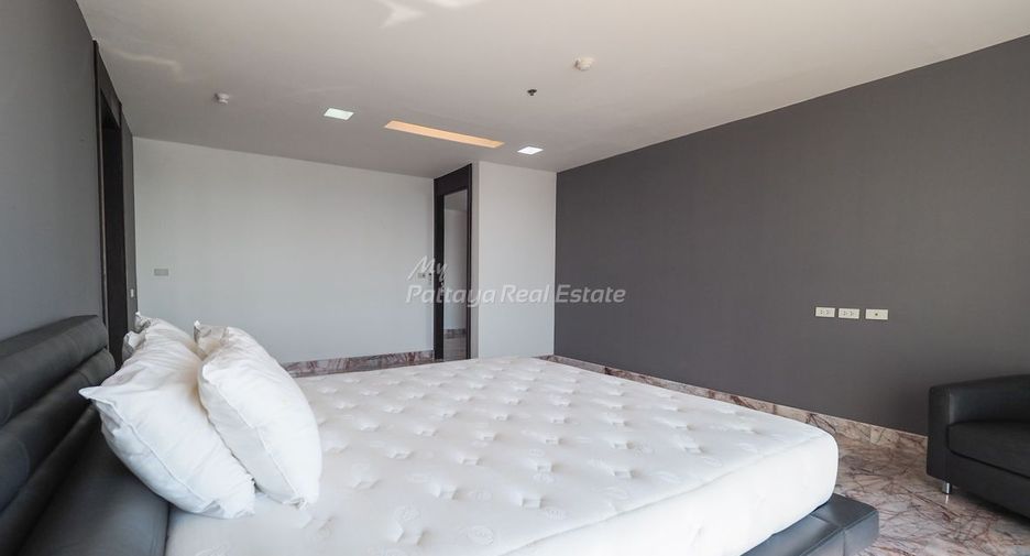 For sale 4 bedrooms condo in Bang Lamung, Chonburi