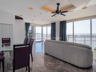 For sale 4 ベッドルーム condo in Bang Lamung, Chonburi