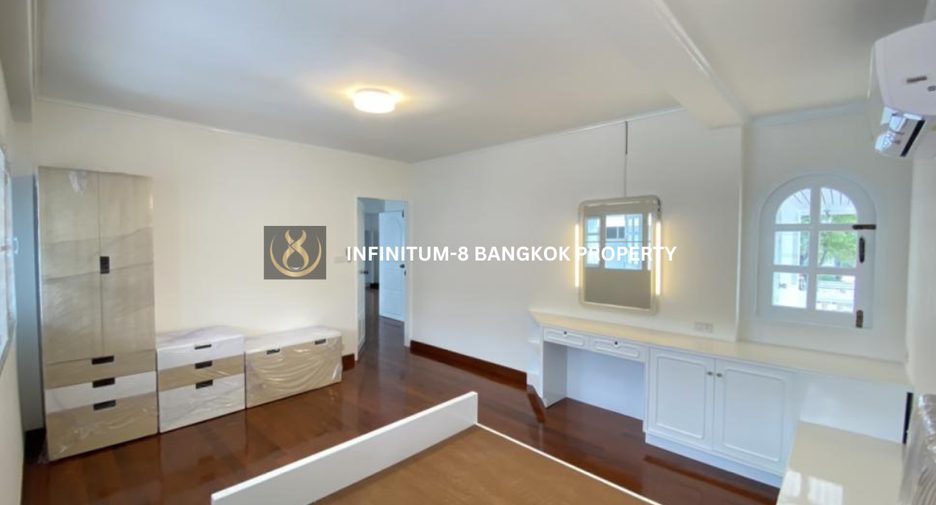 Casa en alquiler de 3 habitaciones en Suan Luang, Bangkok