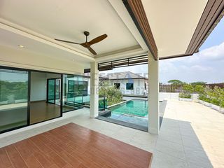 出售 4 卧室 别墅 在 San Kamphaeng, Chiang Mai