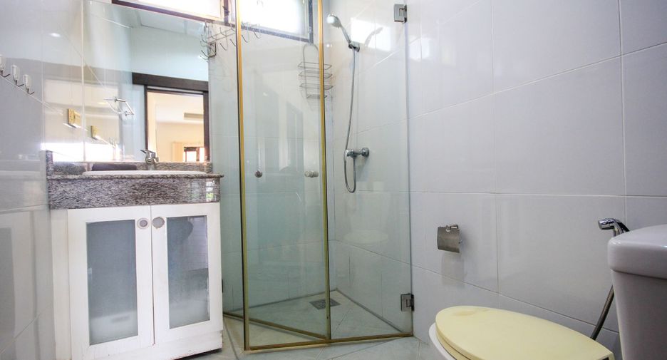 For sale 3 bedrooms villa in Hua Hin, Prachuap Khiri Khan